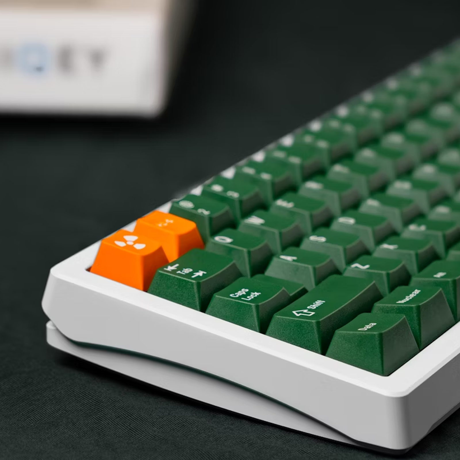 Retro Forest Mechanical Keyboard