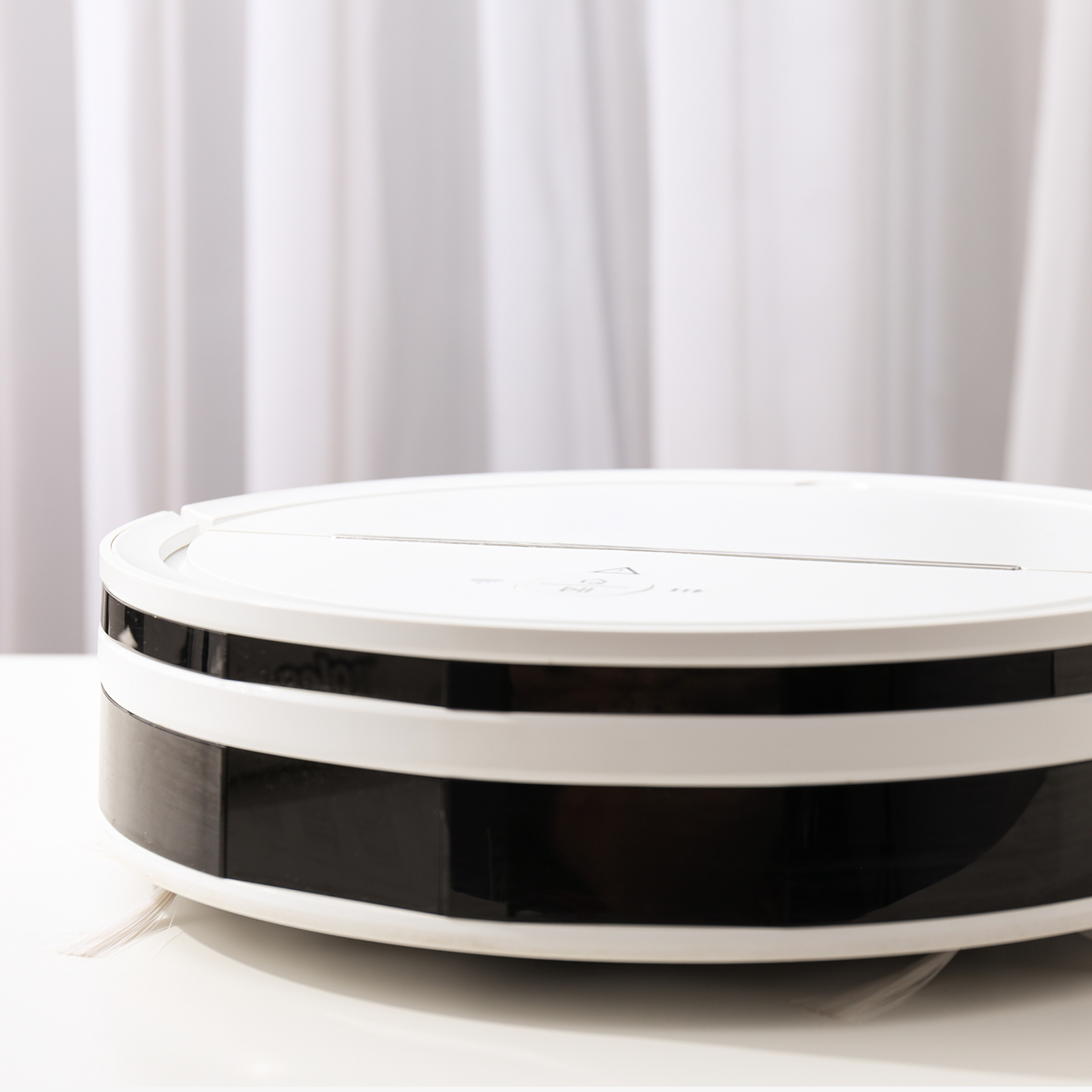 Smart Robot Vacuum — CleanBot Lite