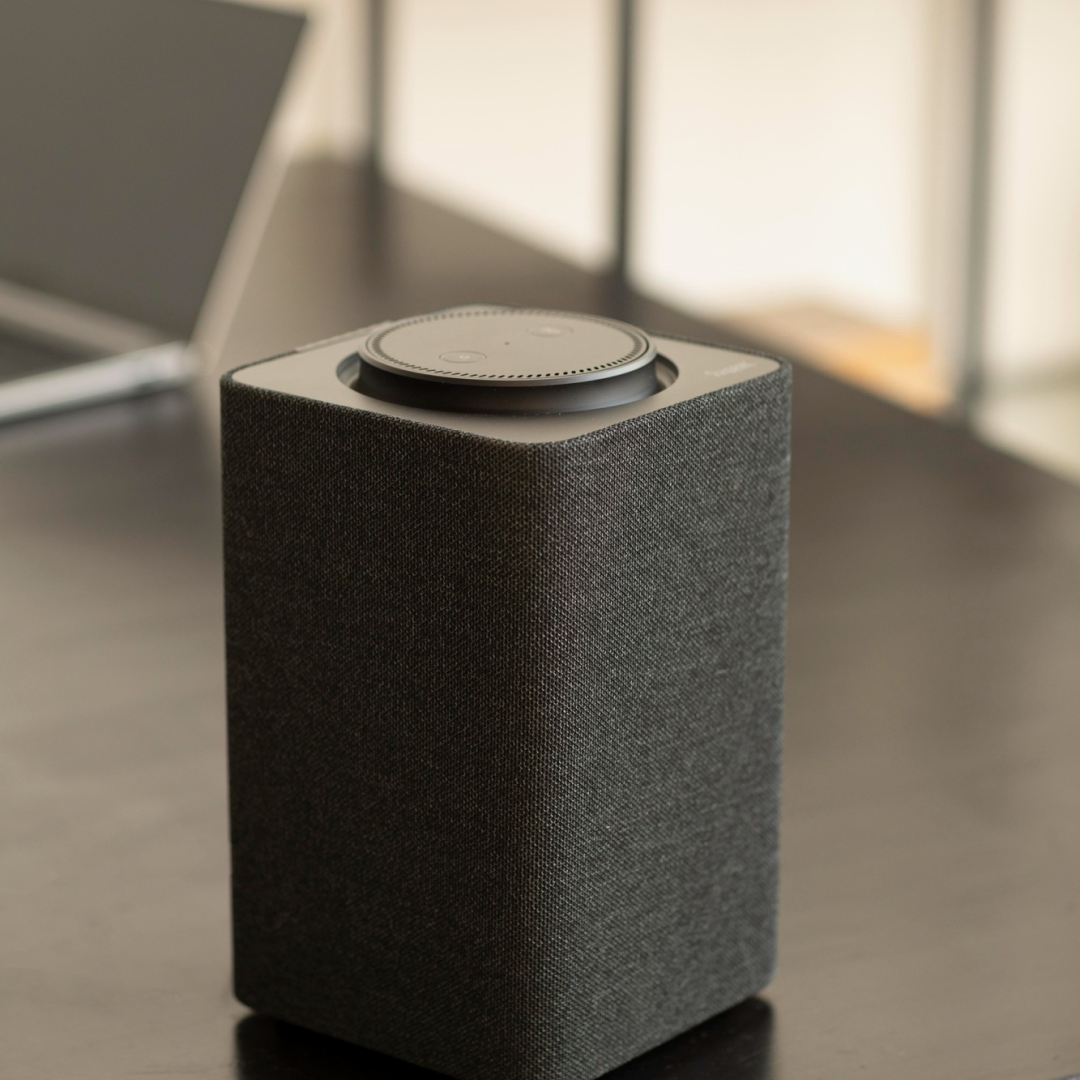 CubeBeat Smart Touch Speaker – Noir Edition