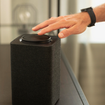 CubeBeat Smart Touch Speaker – Noir Edition